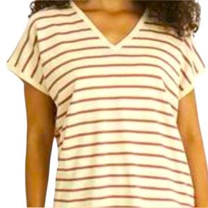 Gorgeous oversized short sleeve top